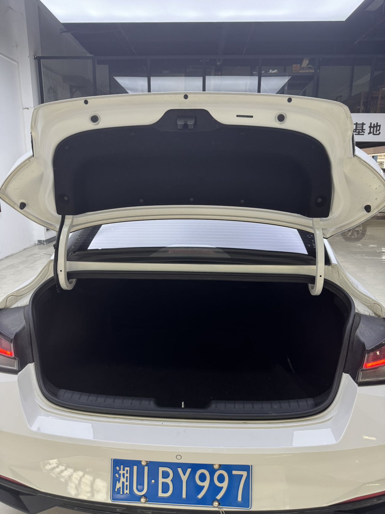 2022 Elantra Premium