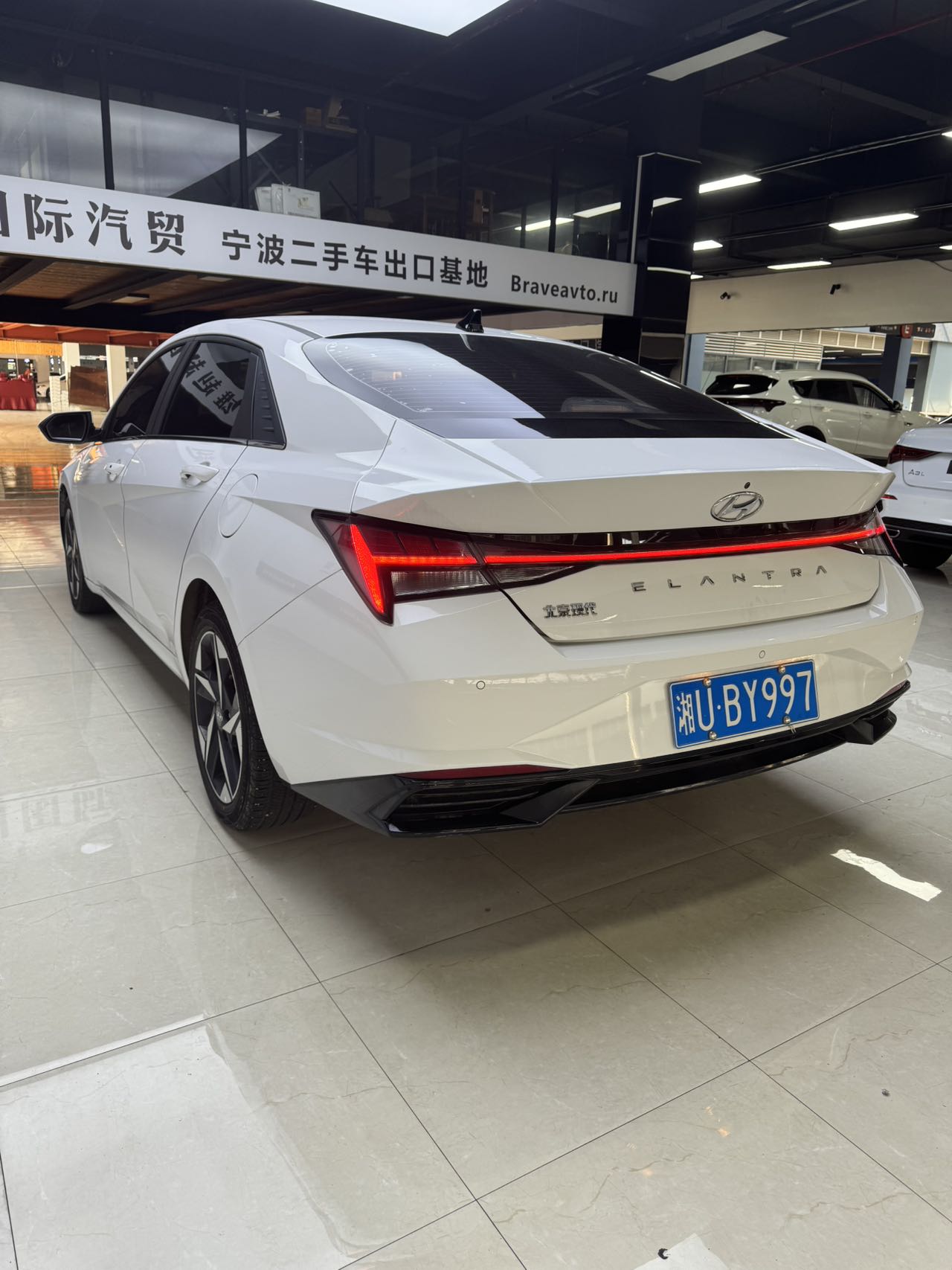 2022 Elantra Premium