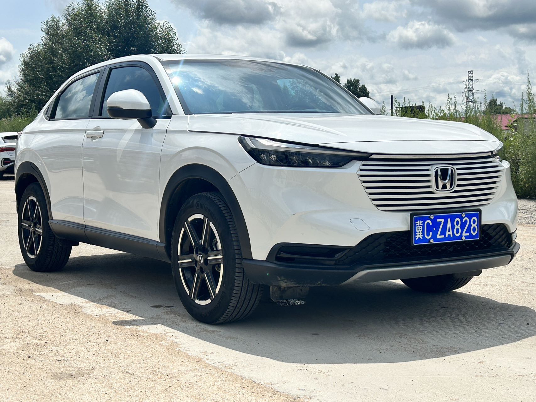 2023款本田缤智1.5L精英版