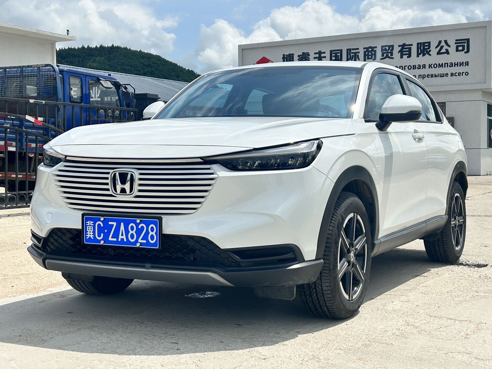 2023款本田缤智1.5L精英版