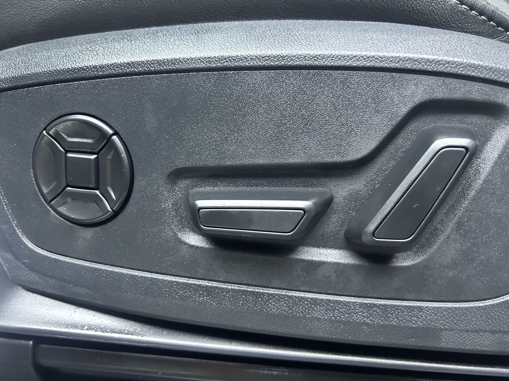 2020款奥迪Q3Sport back进取型