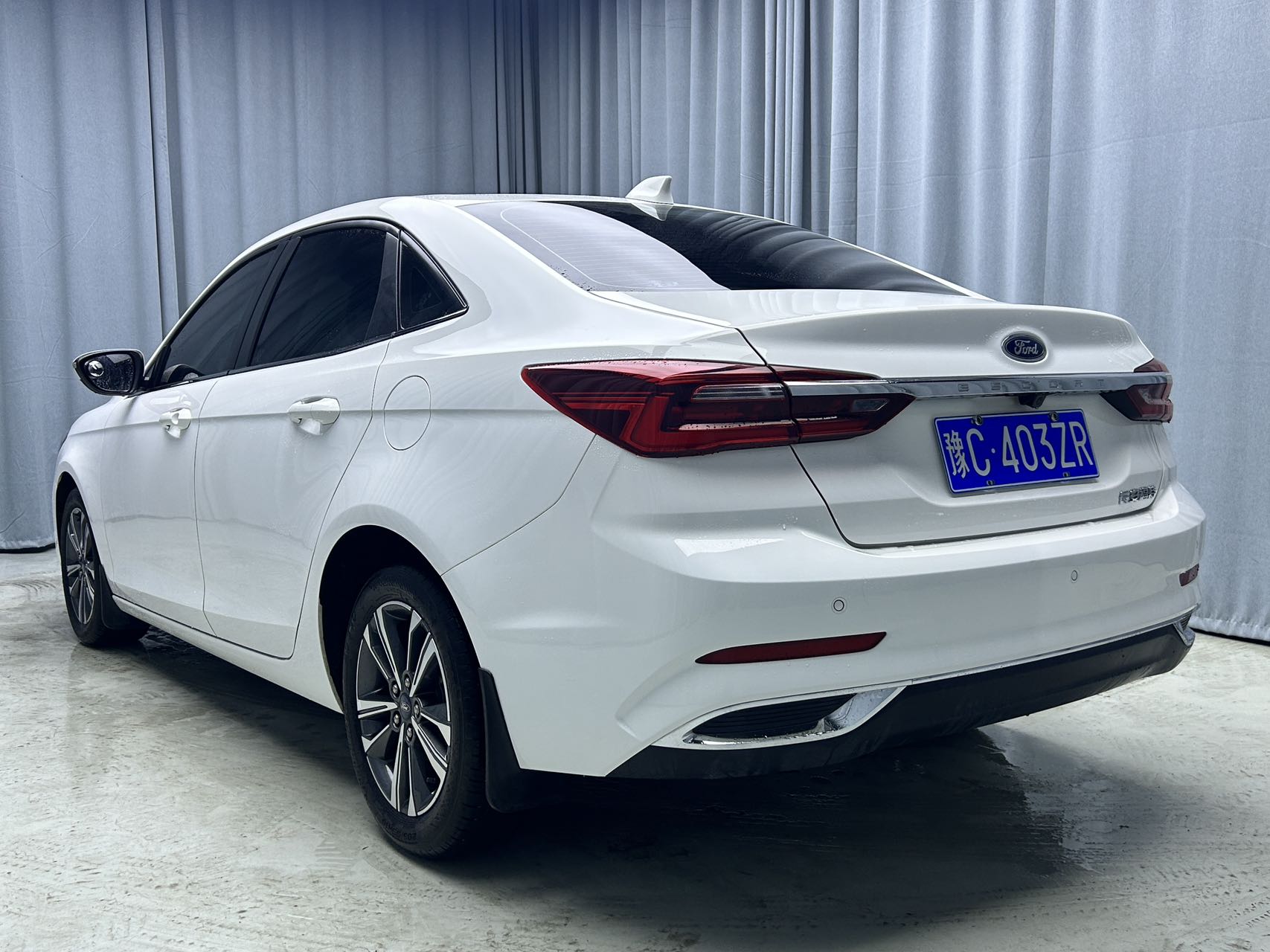 福特 2021款 福睿斯 1.5 钻石版