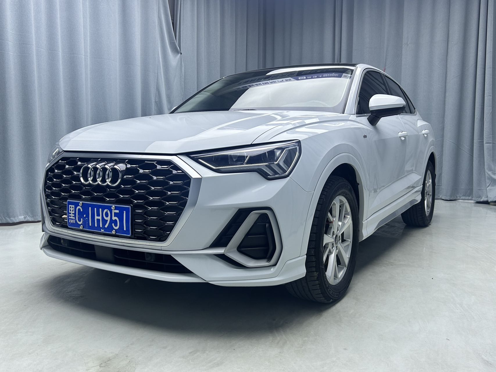 2022款奥迪Q3 Sportback 进取型