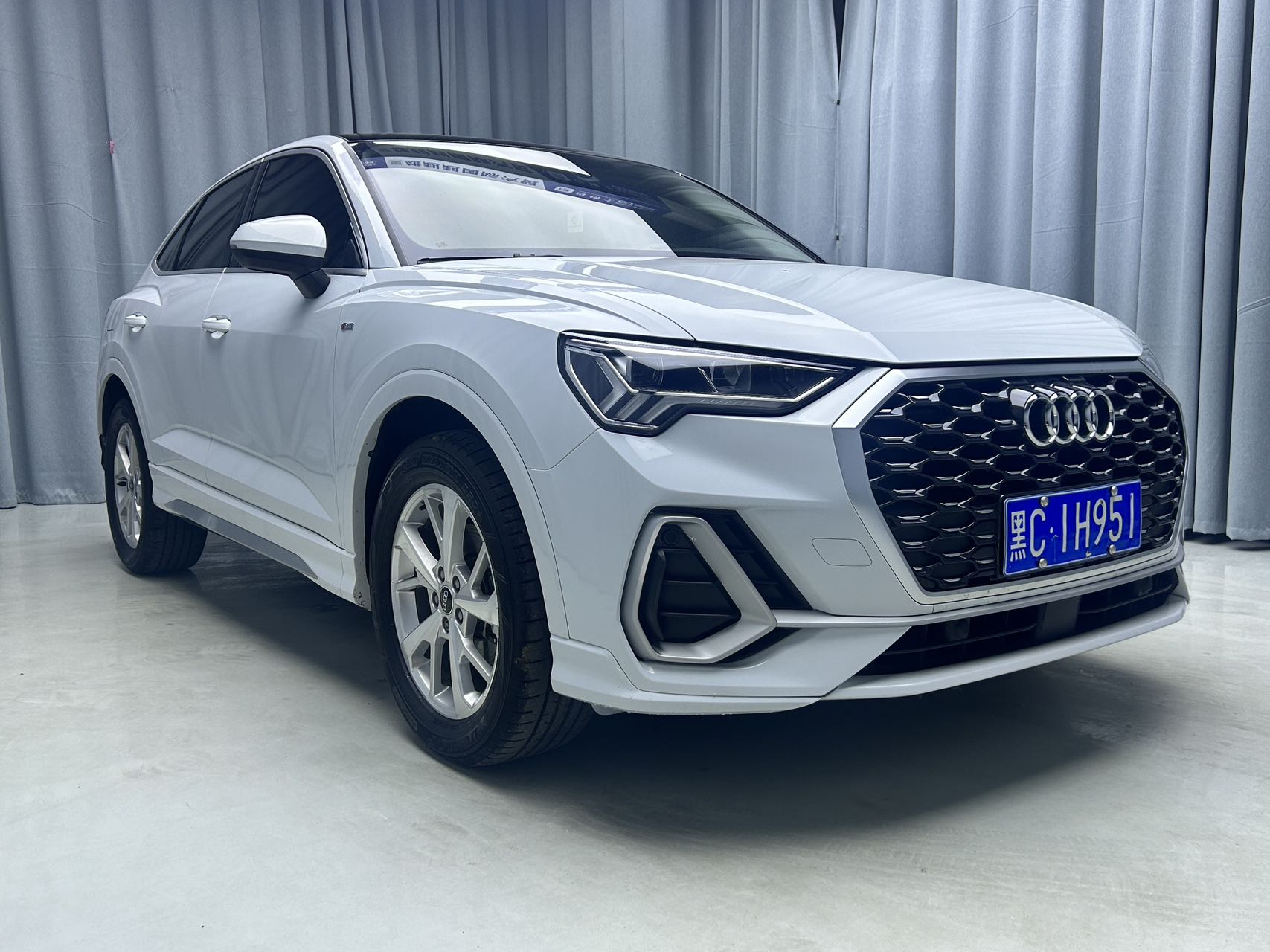 2022款奥迪Q3 Sportback 进取型