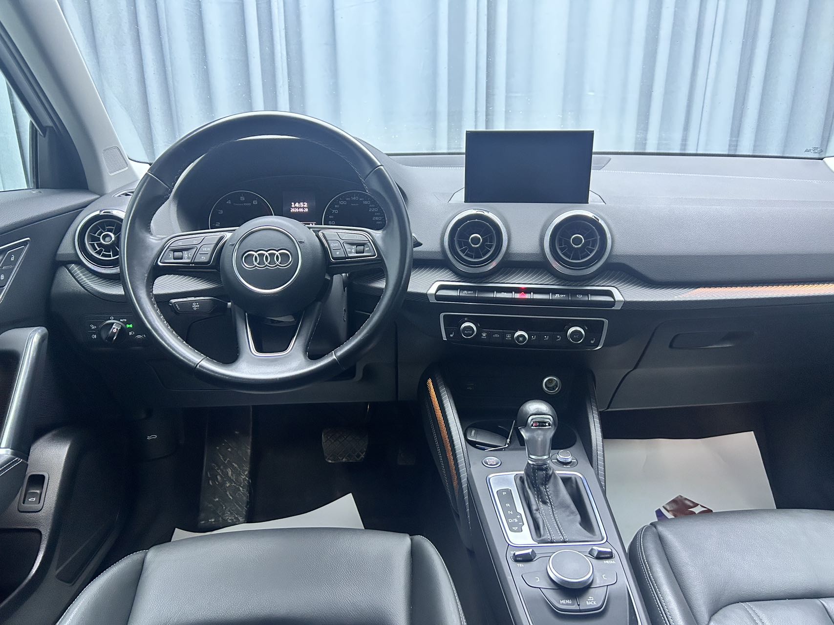 奥迪2022款 Q2L 1.4TFSI 35TFSI 时尚致雅型