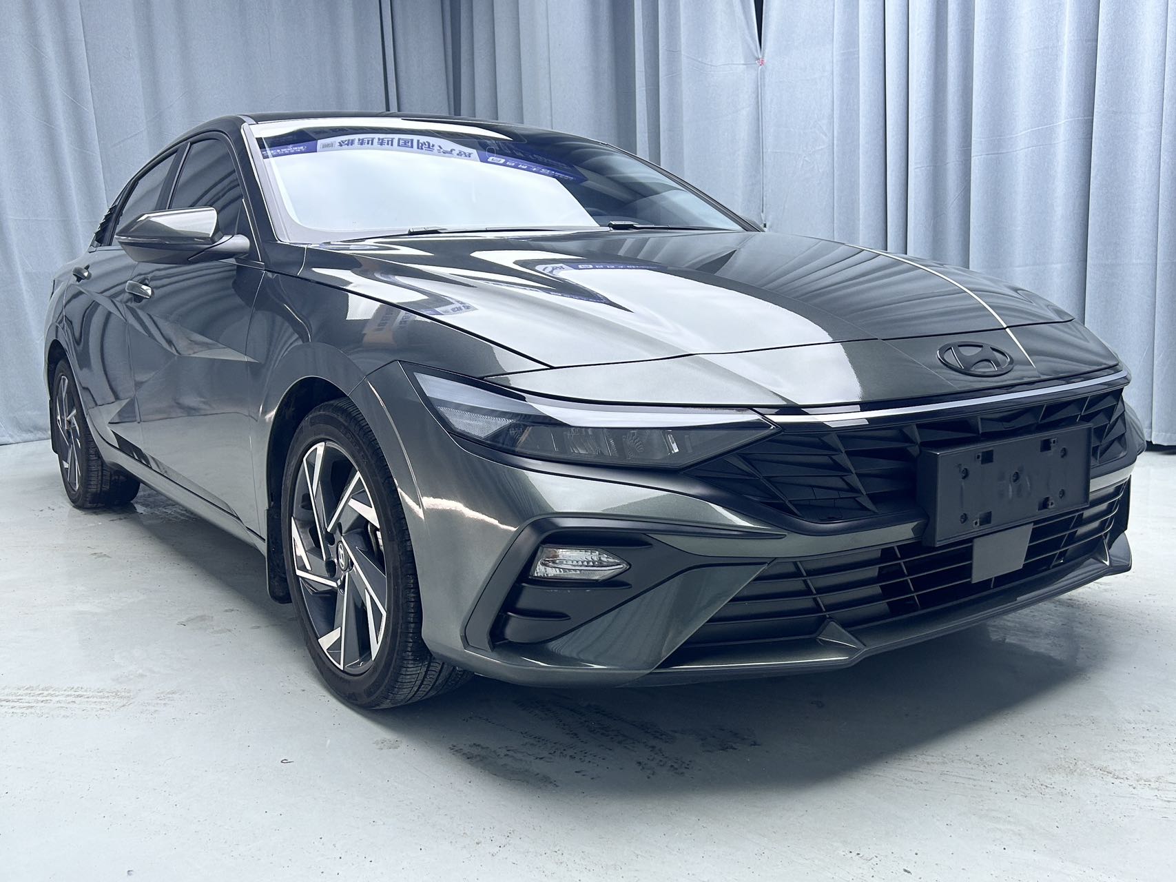 2023款现代伊兰特精英