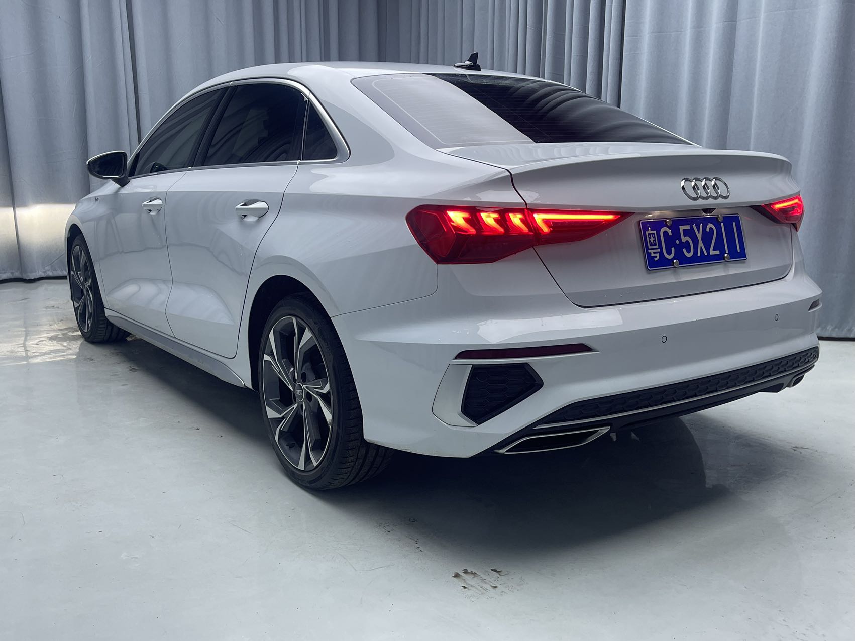 2022款奥迪A3L豪华运动