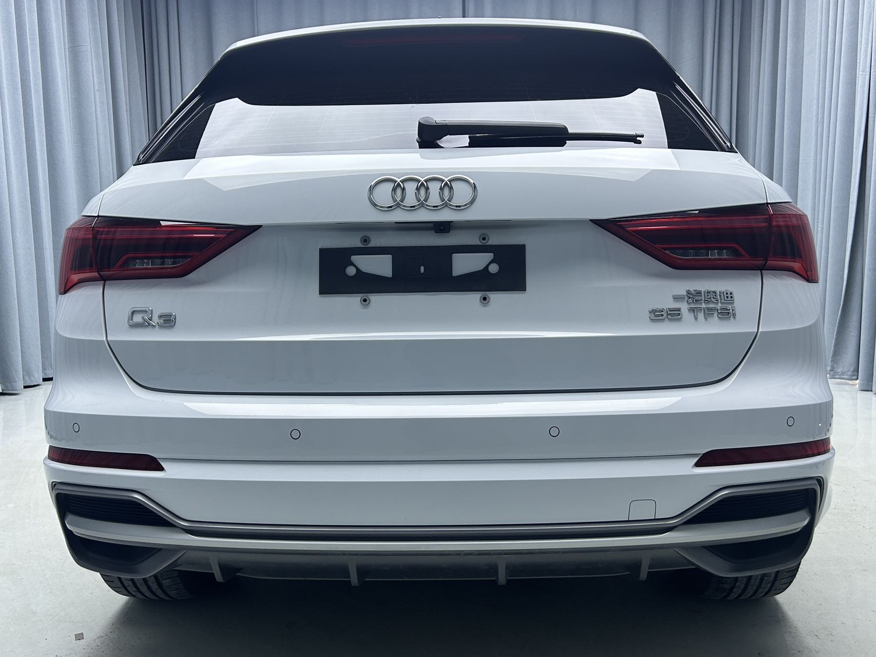 奥迪Q3 2022款  35时尚动感型