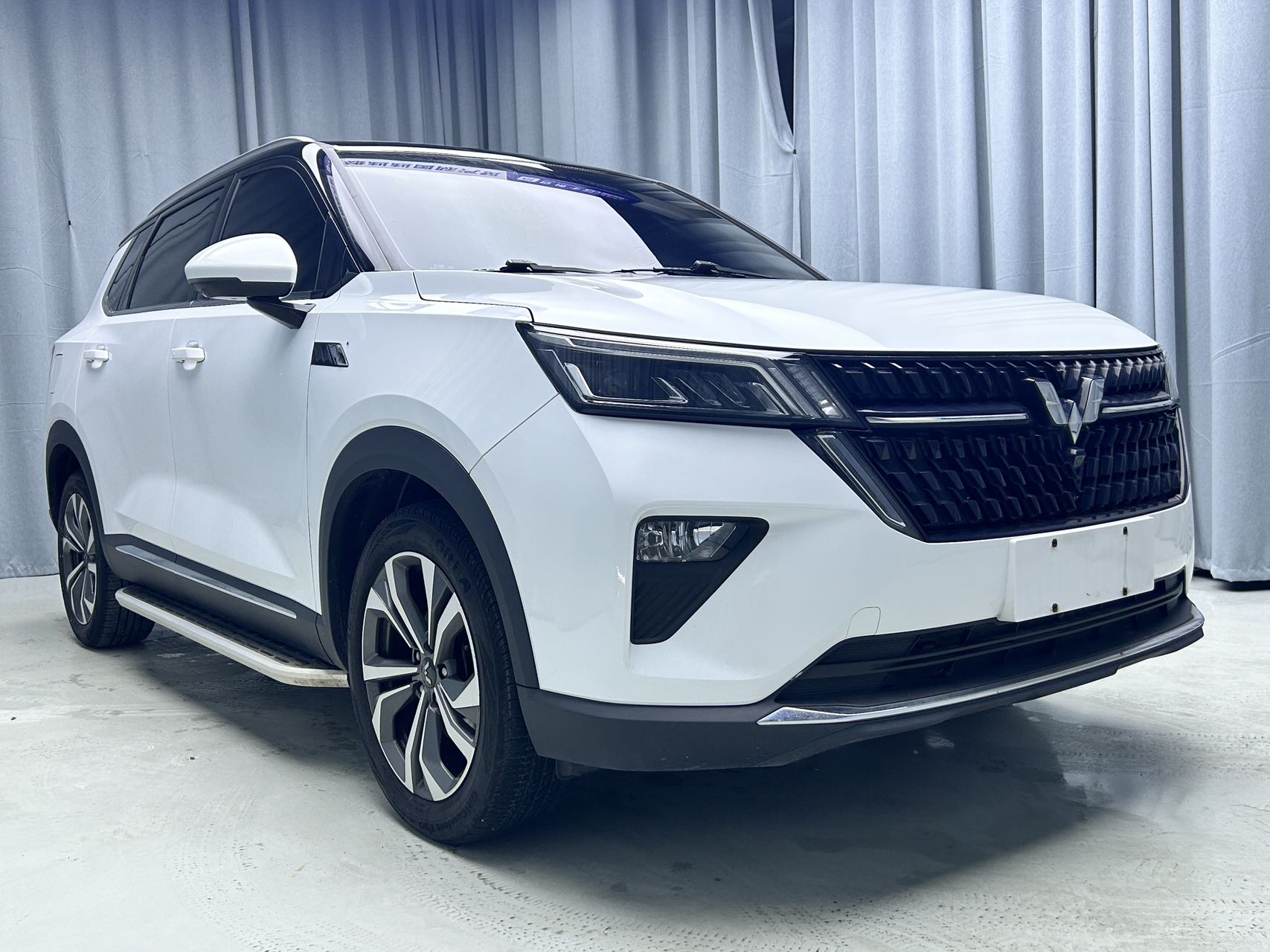 五菱星辰 2021款 1.5T 自动星曜版