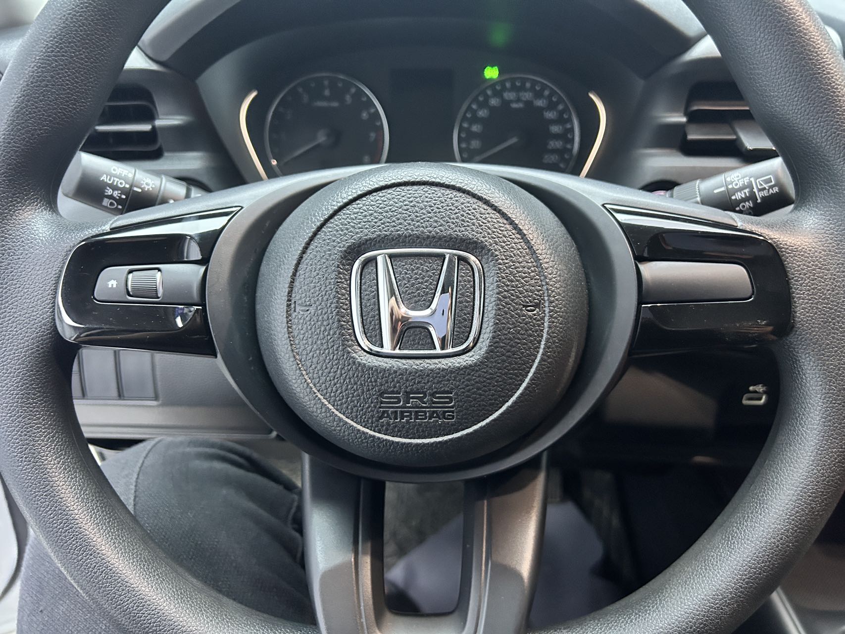 2023款1.5L 缤智 CVT精英版