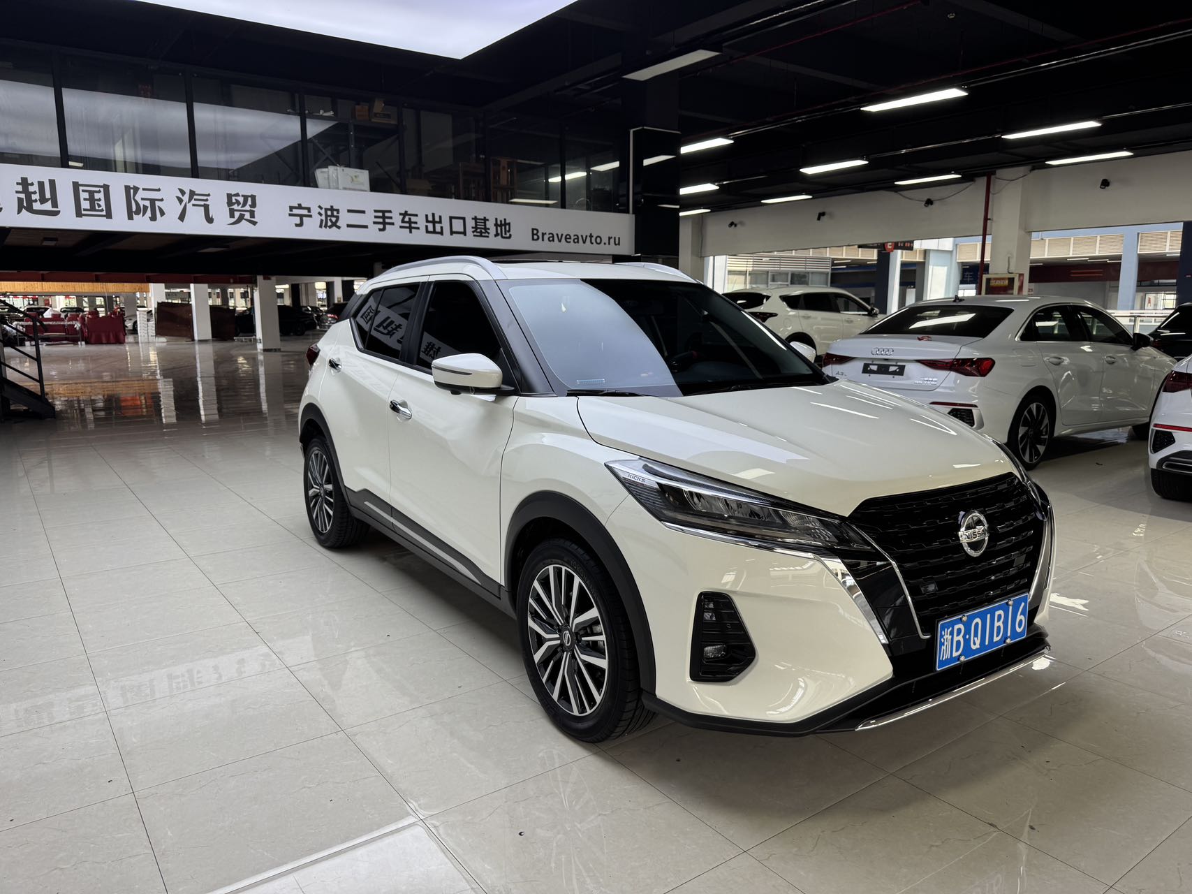 2022款尼桑劲客豪华版