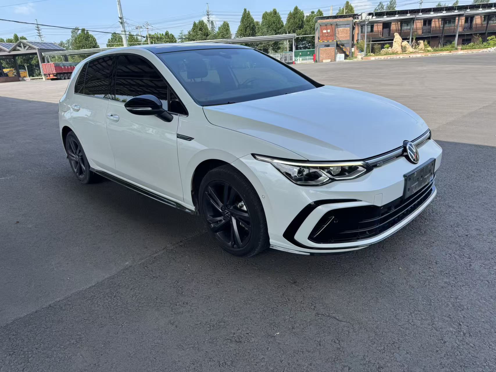 2021 Golf R-Line