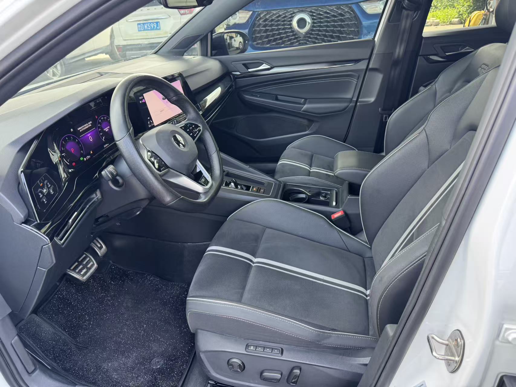 2021 Golf R-Line