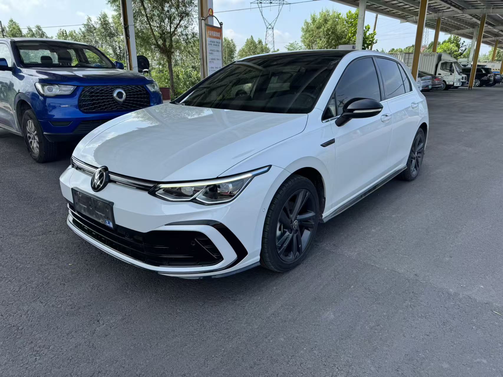 2021 Golf R-Line